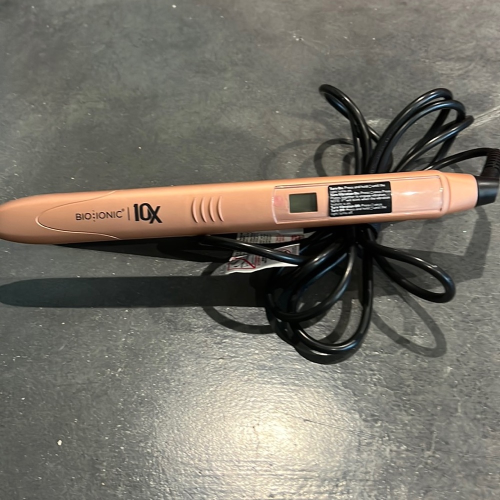 Pink BioIonic 10X Straightener